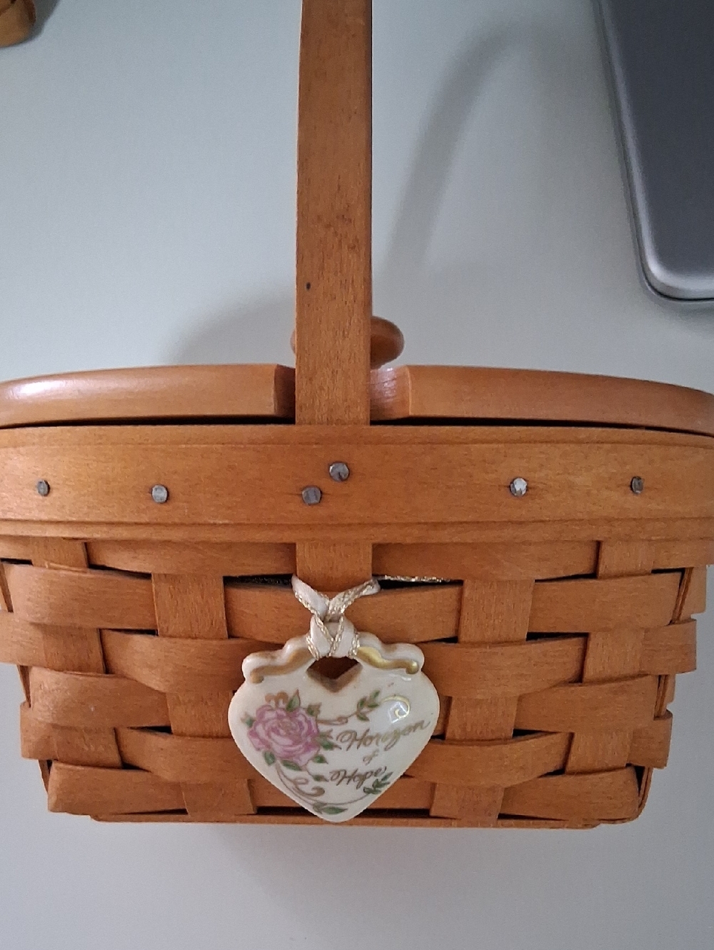 Longaberger Horizon Of Hope basket with floral heart Tie On 1999